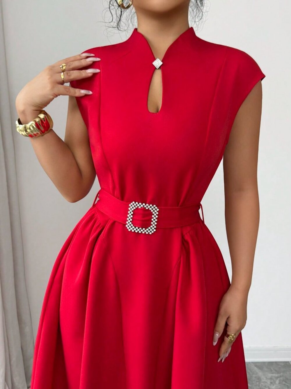 Red Elegant Women's Party Midi Dress with Waist Tie Belt, Flared Hem - Picture 4 of 6